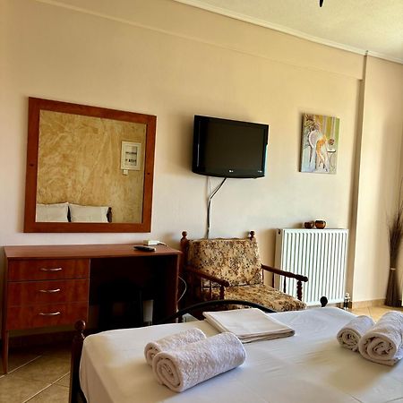 "Twin Apartments" In Kyparissia Exterior foto